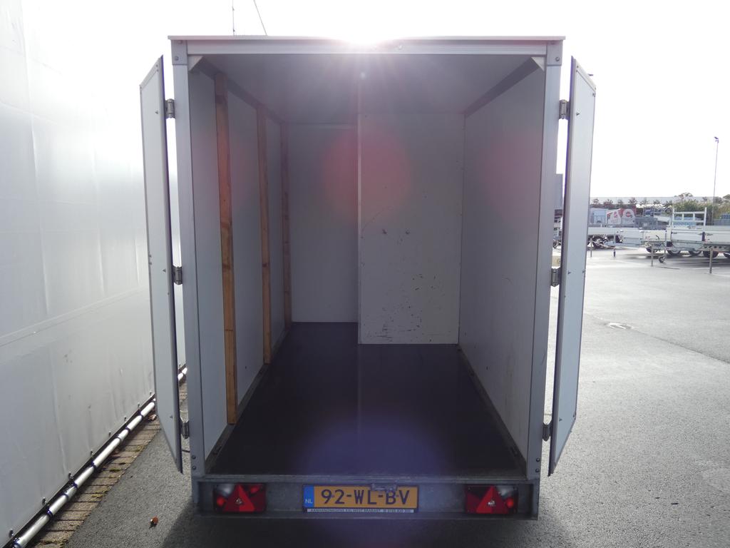 Hapert Gesloten aanhangwagen tandemas 300x150x180cm 2000kg